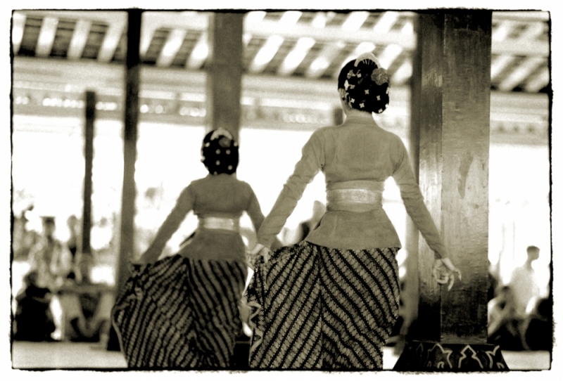 Indonesian dancers